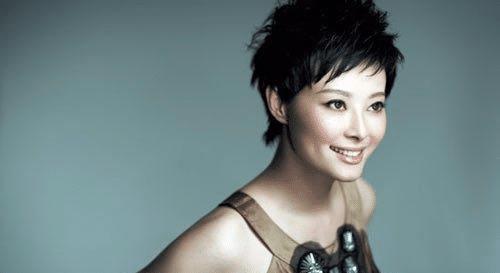 袁立爆料娱乐圈女星,揭秘明星背后的真实生活
