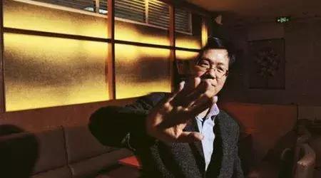 卓伟爆料小薇视频播放,小薇视频播放引发热议，真相究竟如何？