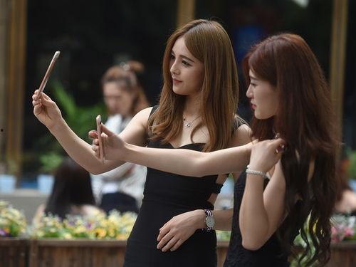 网红婷婷夫妇爆料新闻视频,揭秘娱乐圈惊人内幕