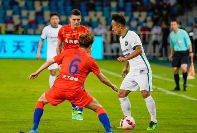 中超最新爆料,转会风云再起，新赛季悬念重重