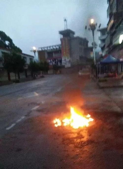 武夷山街头爆料事件视频,一幕引发热议的现场直击