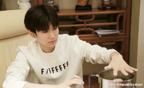 马嘉祺央视爆料视频下载,娱乐圈幕后真相大曝光